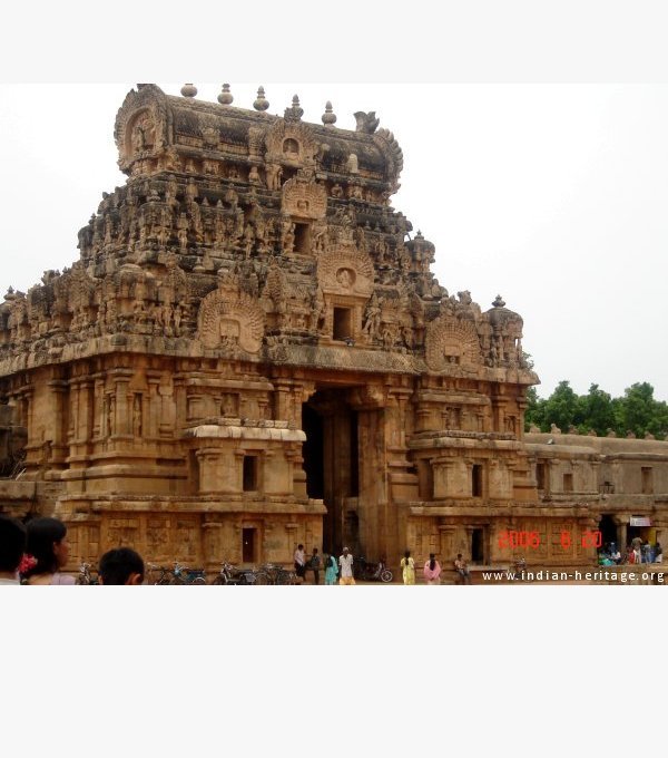 Brihadeeswarar Kovil, Thanjavur - Second Gopuram