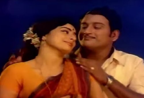 kaadhal kaadhal endru pesa - Utharavindri ulle vaa (1970)